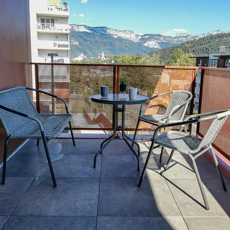 Διαμέρισμα La Belle Vue - Garage Terrasse Wi-fi Netflix Disney+ *